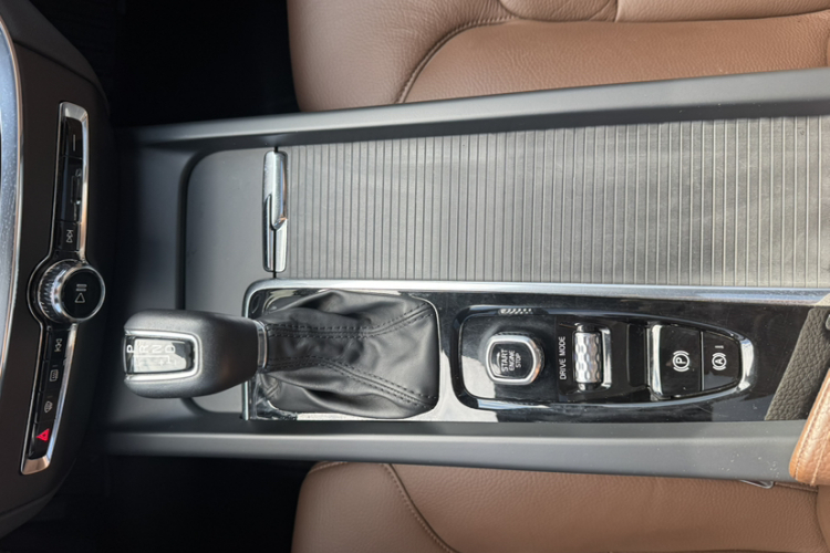 沃尔沃S60 2020款 T4 智逸豪华版中控内饰7007