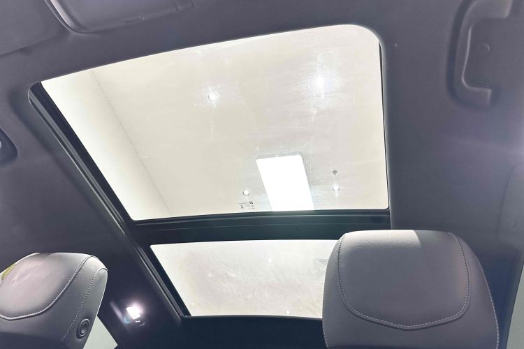 凯迪拉克XT4 2018款 28T 两驱领先型中控内饰7007