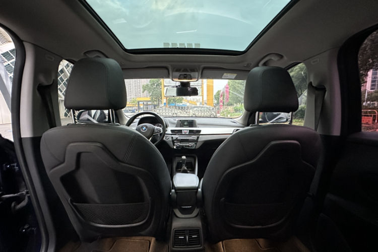 宝马X1 2019款 sDrive18Li 时尚型局部细节22
