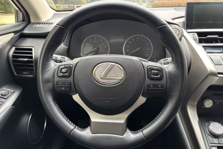 雷克萨斯NX 2015款 200 前驱 锋行版中控内饰7009