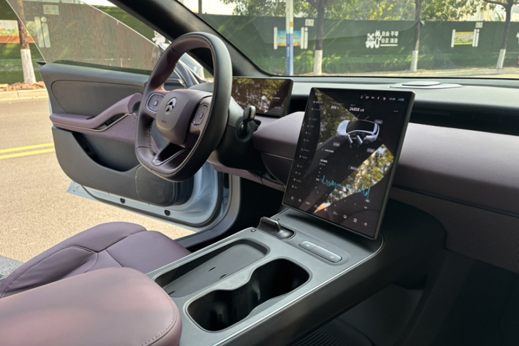 蔚来ET5T 2023款 75kWh Touring中控内饰7013