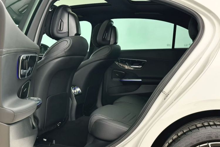 奔驰C级 2025款 C 260 L 运动版车身外观6008