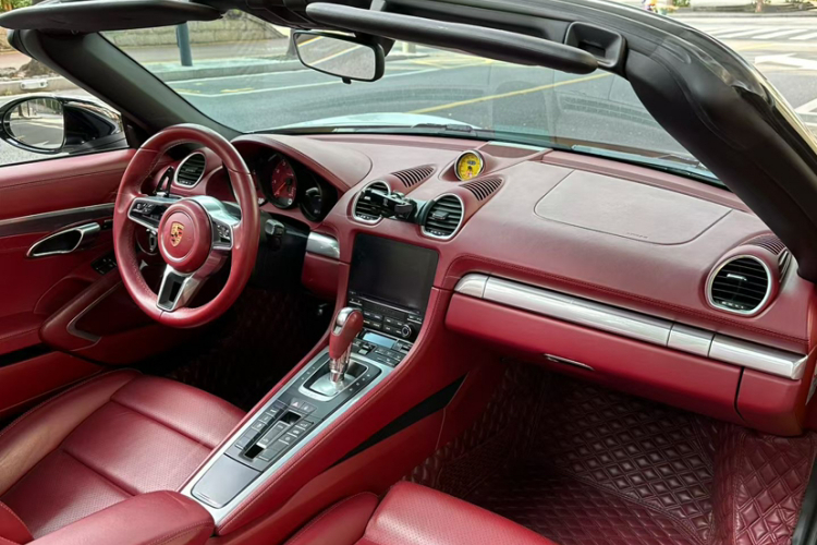 保时捷718 2018款 Boxster 2.0T中控内饰7002
