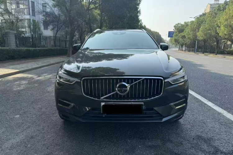 沃尔沃XC60新能源 2019款 T8 E驱混动 智尊豪华版 国V车身外观6005