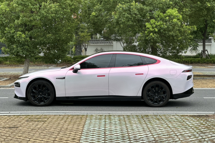 小鹏P7 2022款 625E车身外观6004