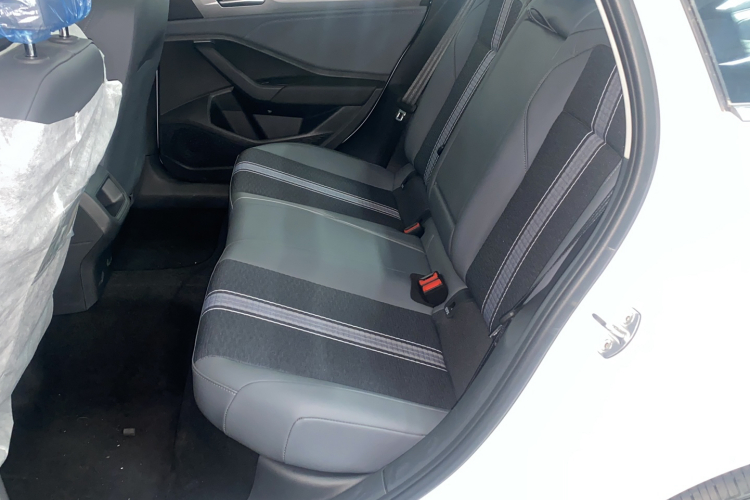 大众 速腾 2024款 300TSI DSG飞越版中控内饰7001