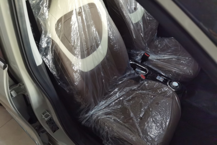 五菱汽车 五菱缤果 2024款 333km 悦享款中控内饰7004