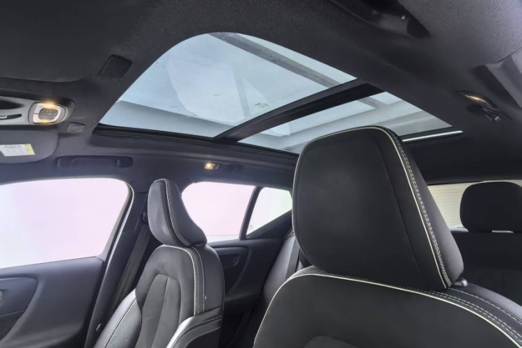 沃尔沃XC40 2020款 T4 四驱智雅运动版中控内饰7006