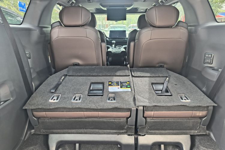 丰田 赛那SIENNA 2021款 2.5L混动 铂金版局部细节23