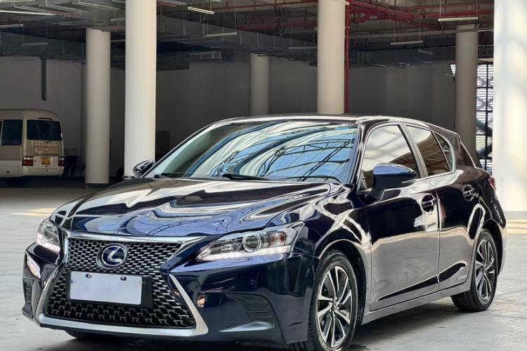 雷克萨斯CT 2020款 CT200h 精英版 单色车身外观6005