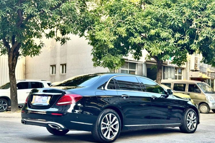 奔驰E级 2019款 E 200 L车身外观6006