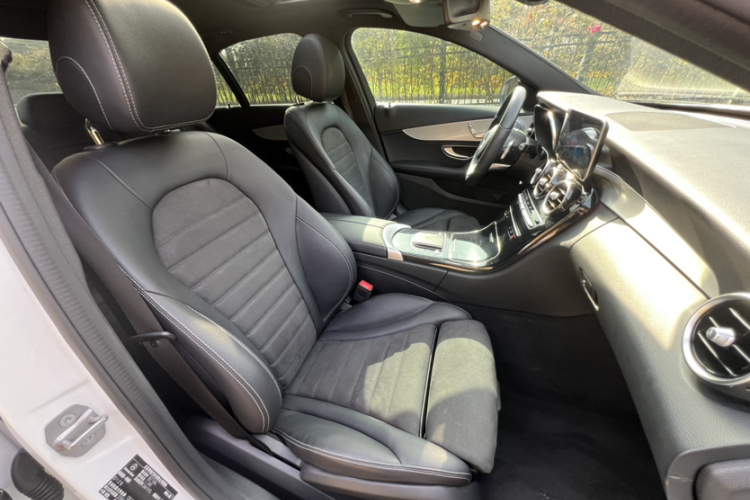 奔驰C级 2021款 C 260 星耀臻藏版中控内饰7004