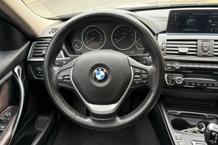 宝马3系 2019款 320Li 时尚型局部细节13