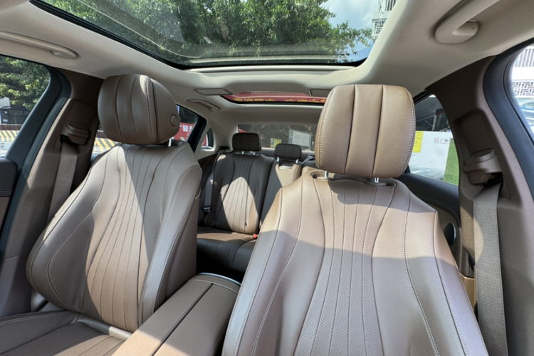 奔驰E级 2021款 E 260 L中控内饰7006