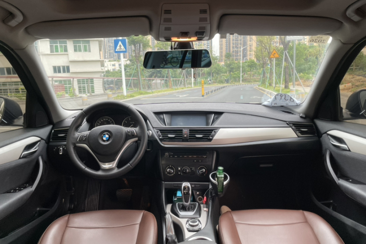 宝马X1 2014款 sDrive18i 时尚型中控内饰7003