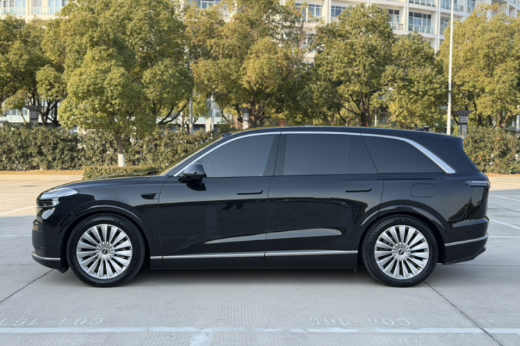 乐道L90 2025款 Max 六座版车身外观6002