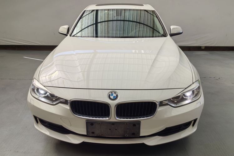 宝马3系 2014款 320i 时尚型车身外观6003