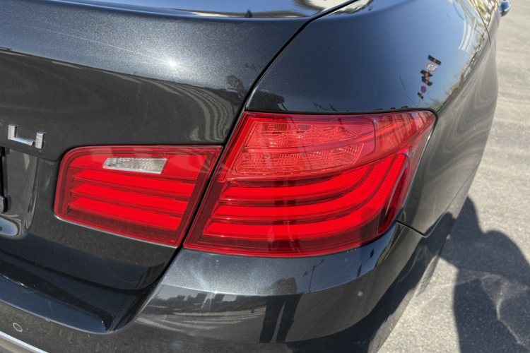 宝马5系 2014款 525Li 豪华设计套装车身外观6005