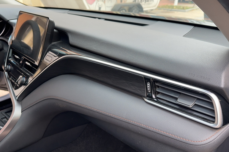 丰田 凯美瑞 2021款 2.0G 豪华版中控内饰7010