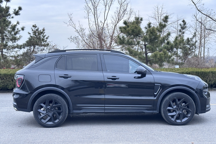 领克01 2021款 2.0TD 四驱暗夜版车身外观6007