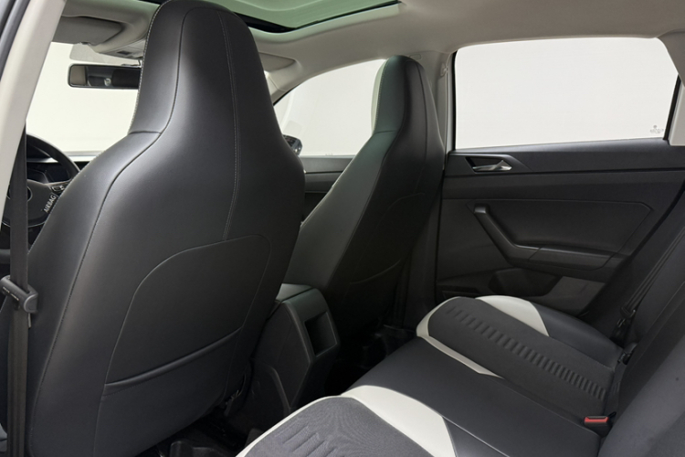 大众 Polo 2021款 Plus 1.5L 自动炫彩科技版中控内饰7004