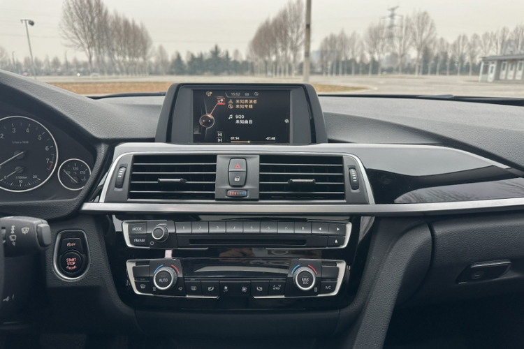 宝马3系 2017款 320Li 时尚型局部细节16