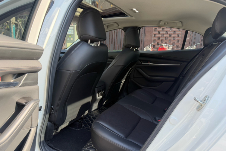 马自达3 昂克赛拉 2021款 2.0L 自动质雅版中控内饰7003