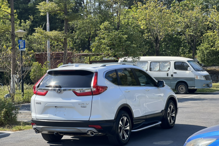 本田CR-V 2017款 240TURBO CVT两驱舒适版车身外观6002