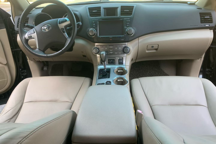 丰田 汉兰达 2012款 2.7L 两驱7座豪华版中控内饰7005