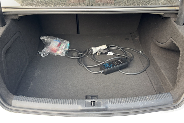 奥迪A4L 2016款 35 TFSI 自动舒适型中控内饰7011