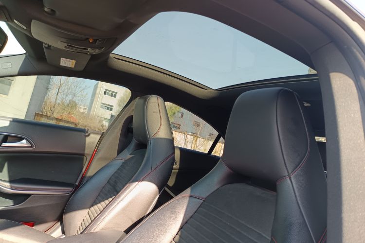 奔驰CLA 2018款 CLA 220 4MATIC局部细节22