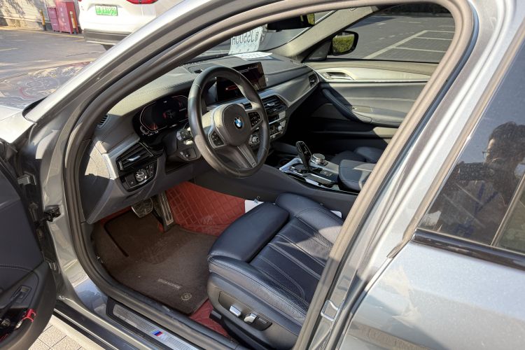 宝马5系(进口) 2020款 530i M运动套装中控内饰7003