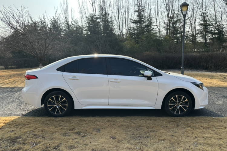 丰田 雷凌 2023款 TNGA 1.5L CVT进取版车身外观6005