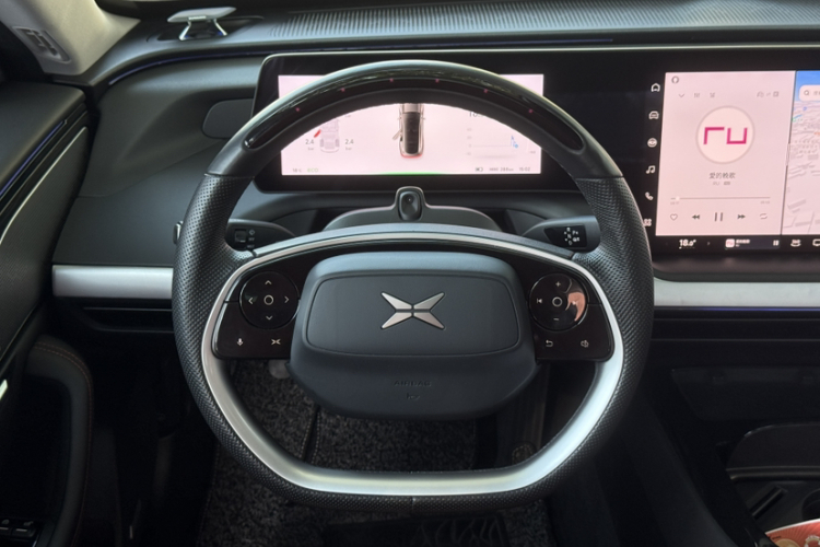 小鹏P7 2022款 480E+局部细节13