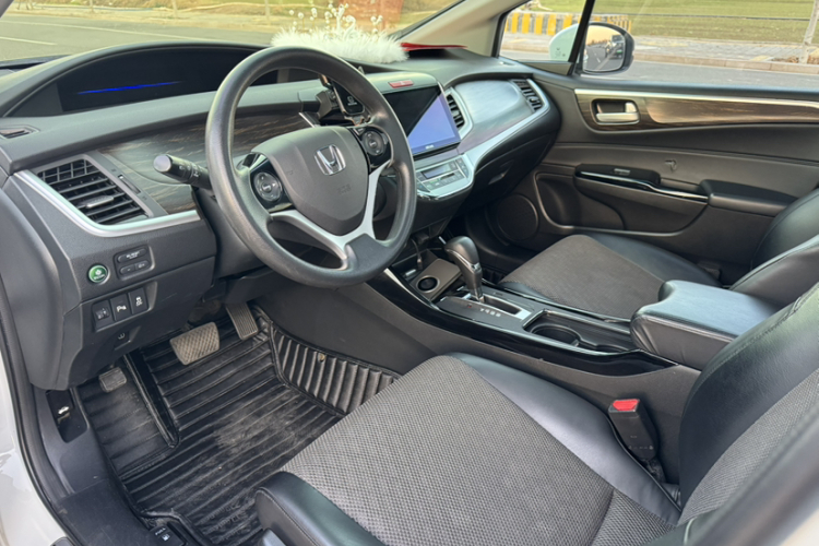 本田 杰德 2017款 210TURBO CVT风尚版 5座中控内饰7001