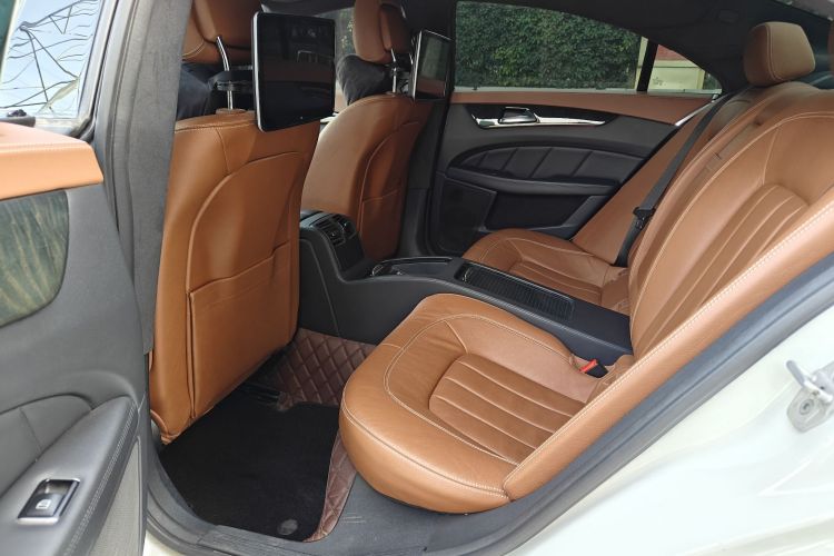 奔驰CLS 2016款 CLS 260 逸彩版中控内饰7003