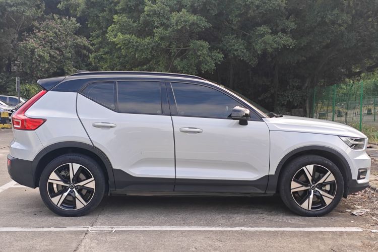 沃尔沃XC40新能源 2021款 P8 纯电 四驱智雅运动版车身外观6010