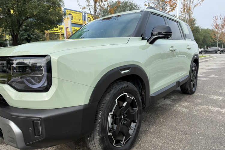 北京BJ30 2024款 1.5T 魔核电驱进阶版车身外观6001