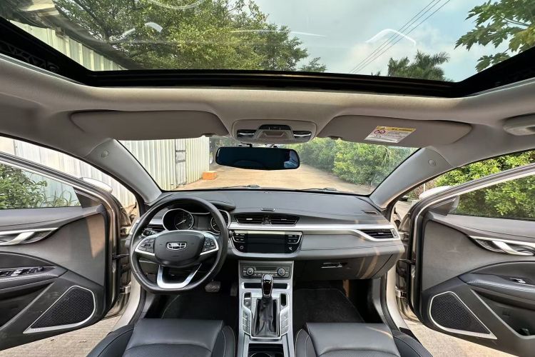吉利汽车 帝豪 2020款 1.5L CVT豪华型中控内饰7004