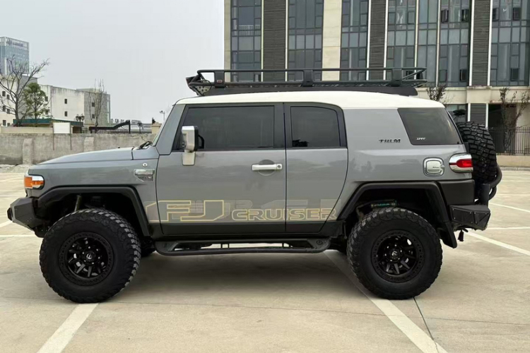 丰田 FJ酷路泽（平行进口）车身外观6002