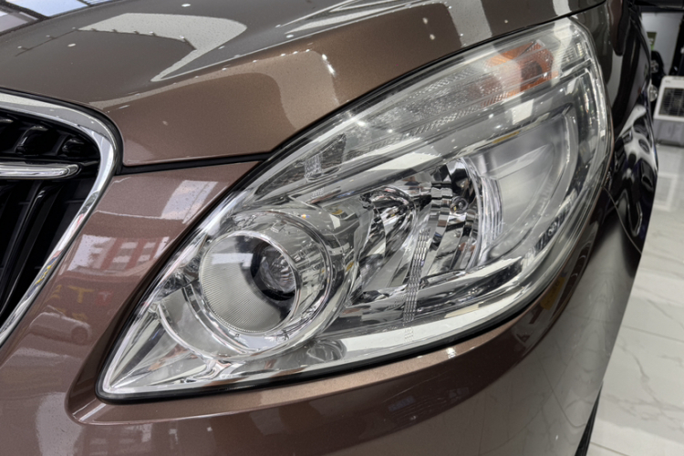 别克GL8 2018款 28T 尊贵型 国VI车身外观6006