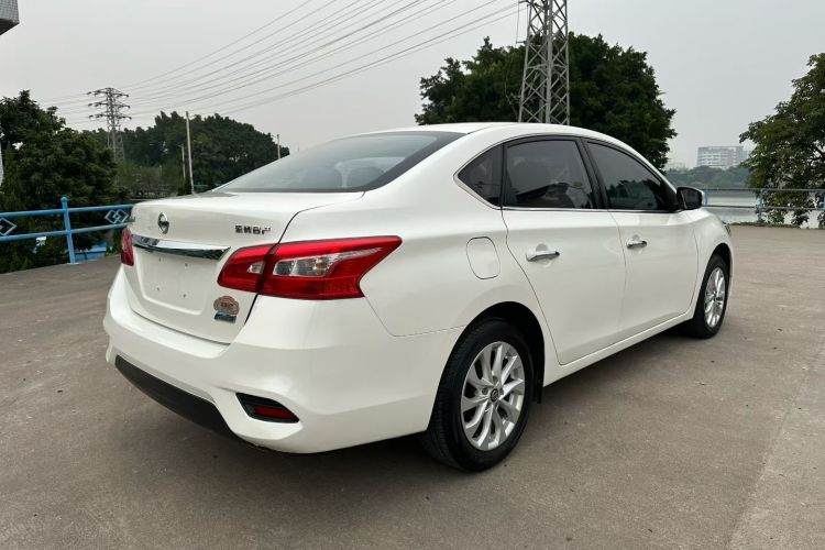 日产 轩逸 2019款 1.6XV CVT智联尊享版 国VI车身外观6012