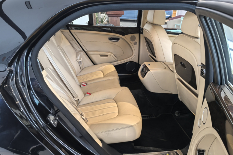 宾利 慕尚 2011款 6.8T 豪华版中控内饰7011