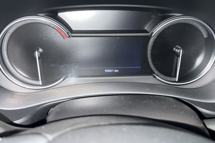 凯迪拉克XT4 2021款 28T 两驱技术型中控内饰15