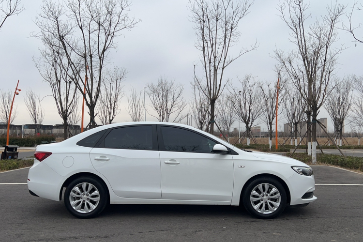 别克 英朗 2021款 改款 典范 1.5L 自动精英型车身外观6003