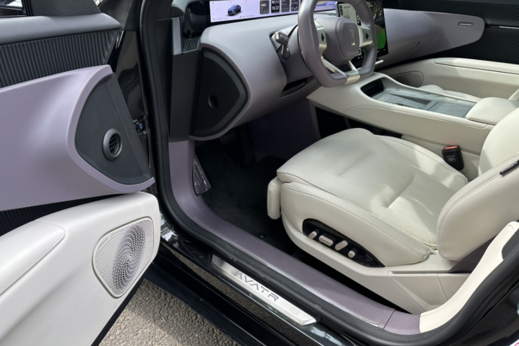 阿维塔12 2025款 Ultra增程版中控内饰7002