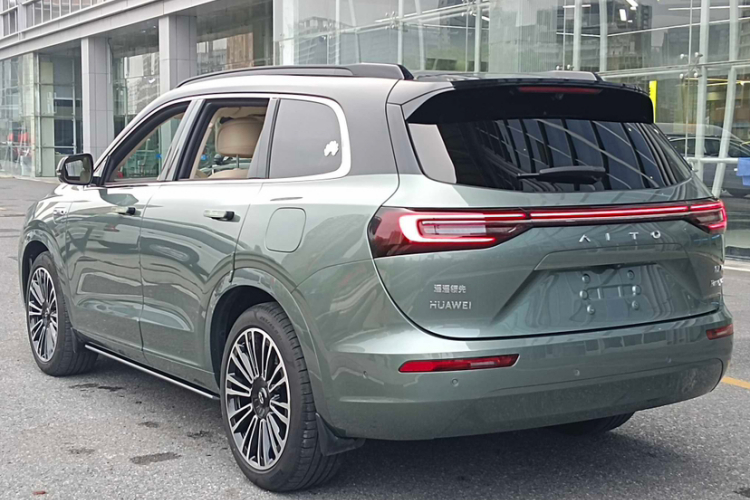 鸿蒙智行 问界M7 2024款 1.5T 智驾四驱Max版 5座车身外观6002