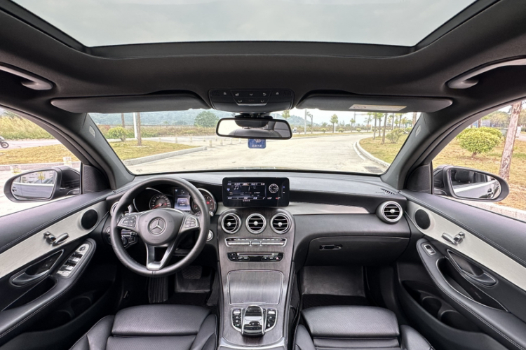 奔驰GLC 2017款 GLC 200 4MATIC中控内饰7001