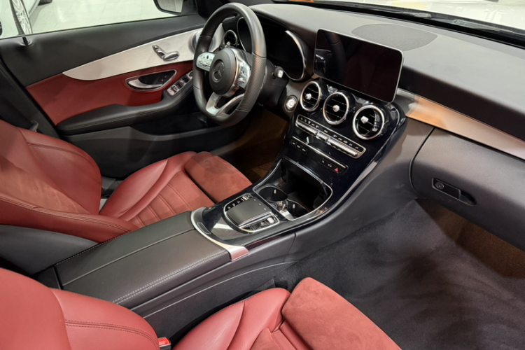 奔驰C级 2021款 C 260 星耀臻藏版中控内饰7004