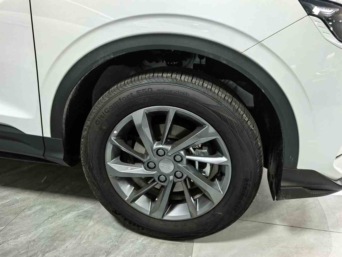 吉利汽车 缤越 2025款 1.5L CVT 超能(5)